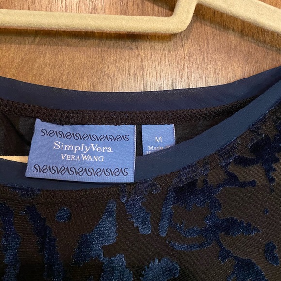 Vera Wang Women’s Blue Velvet Long Sleeve (M) - Picture 3 of 5